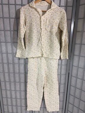 The Fleece Com- Cozy Cream Floral Pyjama Set - Soft Long-Sleeve, Women’s Small